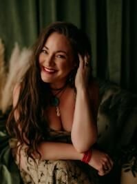 Angela Dawn Launches Get Closer Collective, Bringing Ongoing Support to Couples Who Want to Stay Connected